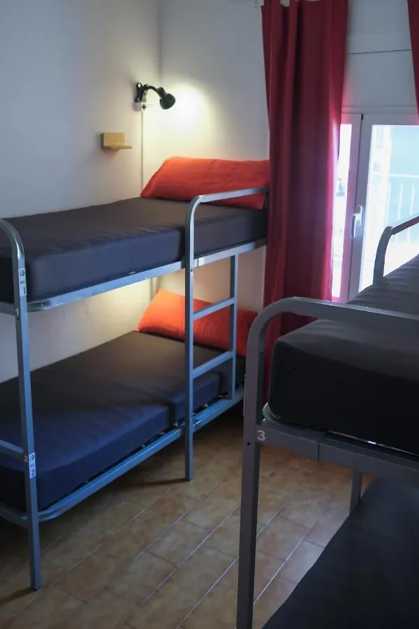 Mana Mana Youth Hostel Tossa de Mar Spain