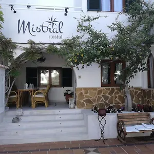 hostal-mistral.balearic-islands.net/