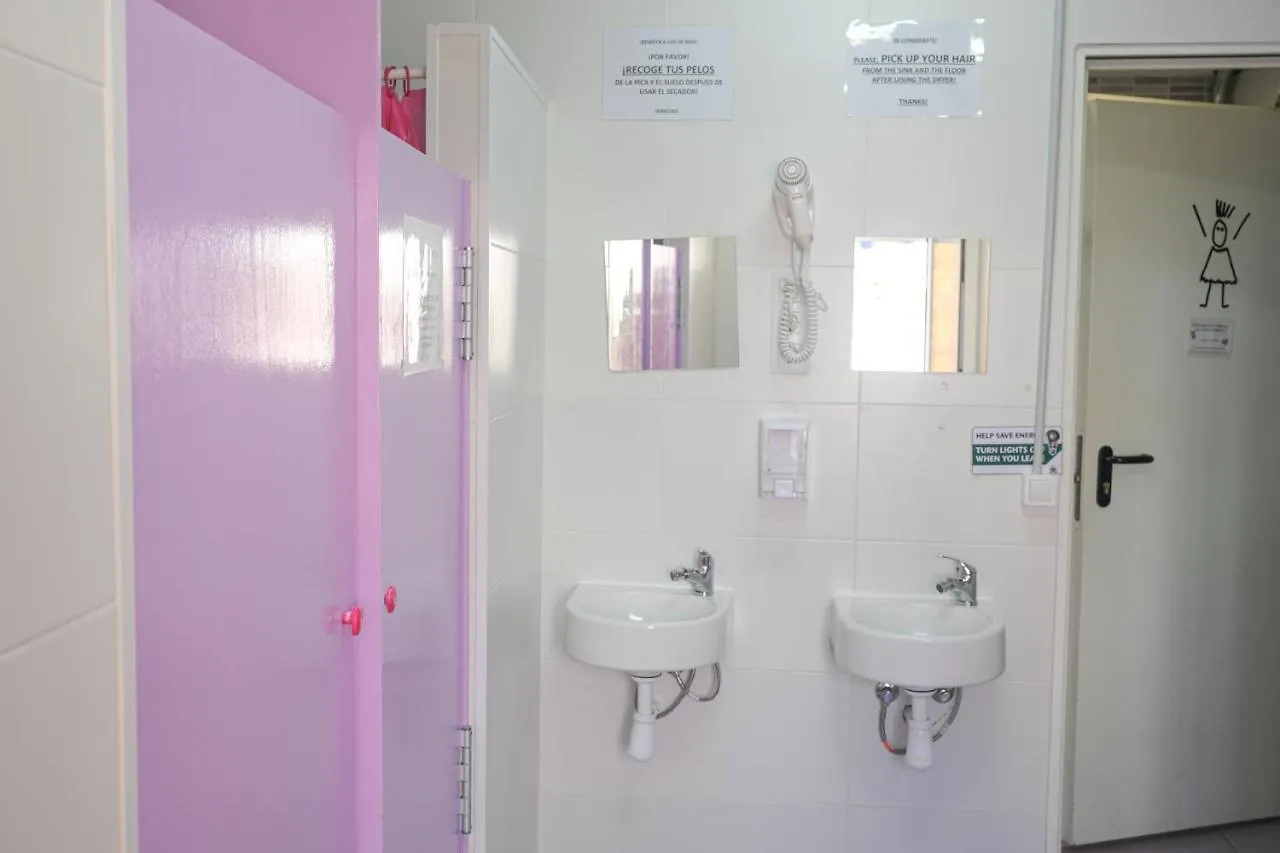 Mana Mana Youth Hostel Tossa de Mar