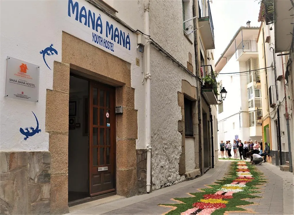 Mana Mana Youth Hostel Tossa de Mar